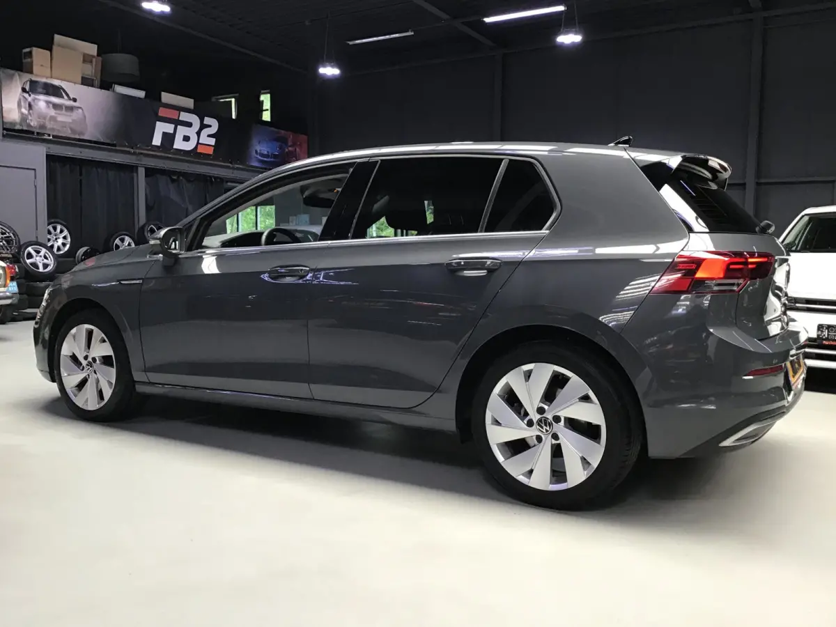 1.5 eTSI R-Line I Massage I Dode Hoek I Carplay I Clima I Cruise I Led I ACC I Ambiance verl. I Keyless I Dealer.