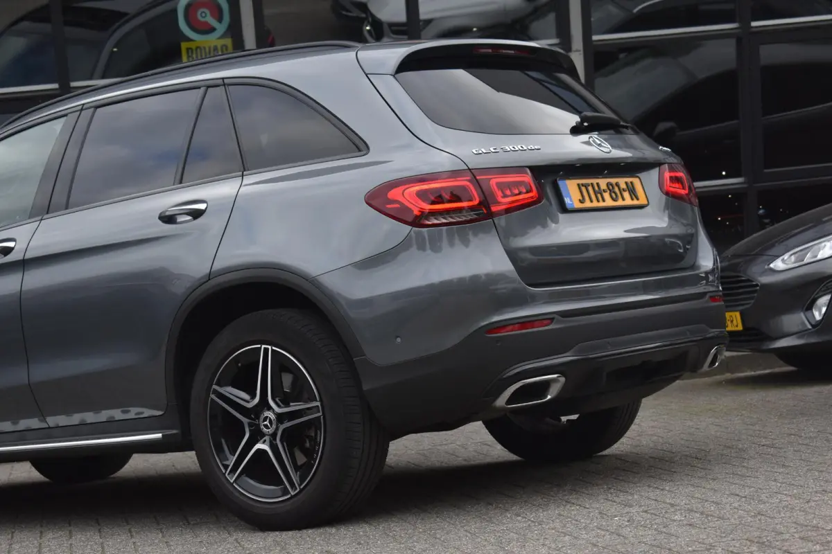 300de 4MATIC AMG Pano HUD 360C Massage Trekhaak