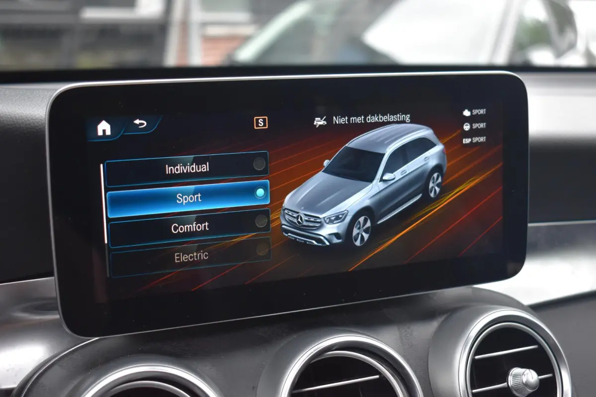 300de 4MATIC AMG Pano HUD 360C Massage Trekhaak