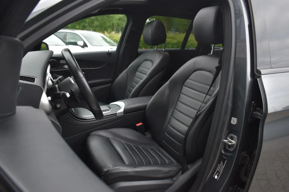 300de 4MATIC AMG Pano HUD 360C Massage Trekhaak