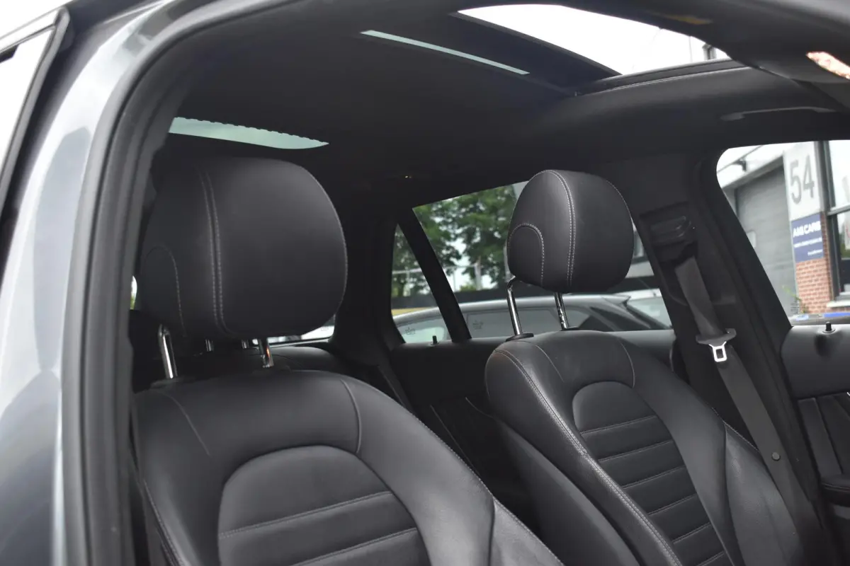 300de 4MATIC AMG Pano HUD 360C Massage Trekhaak