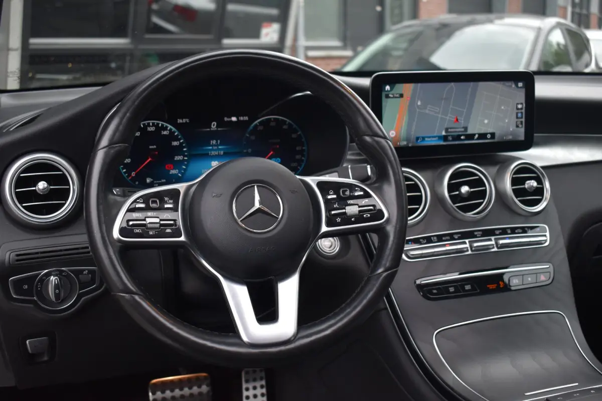 300de 4MATIC AMG Pano HUD 360C Massage Trekhaak