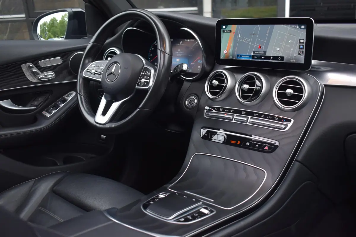 300de 4MATIC AMG Pano HUD 360C Massage Trekhaak