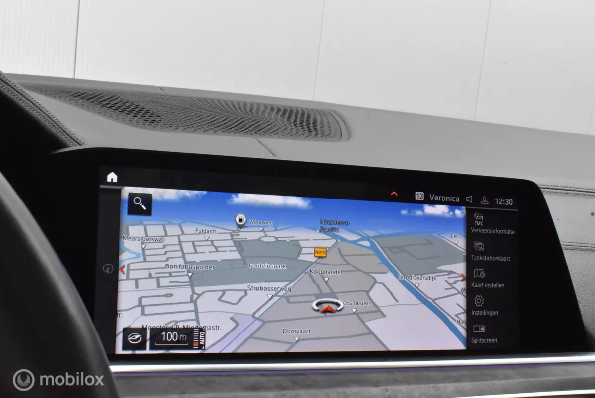 xDrive40i M-Performance Mineralweiß Pano Nappa HUD Softclose H/K Luchtvering 21" LMV Elek. trekhaak