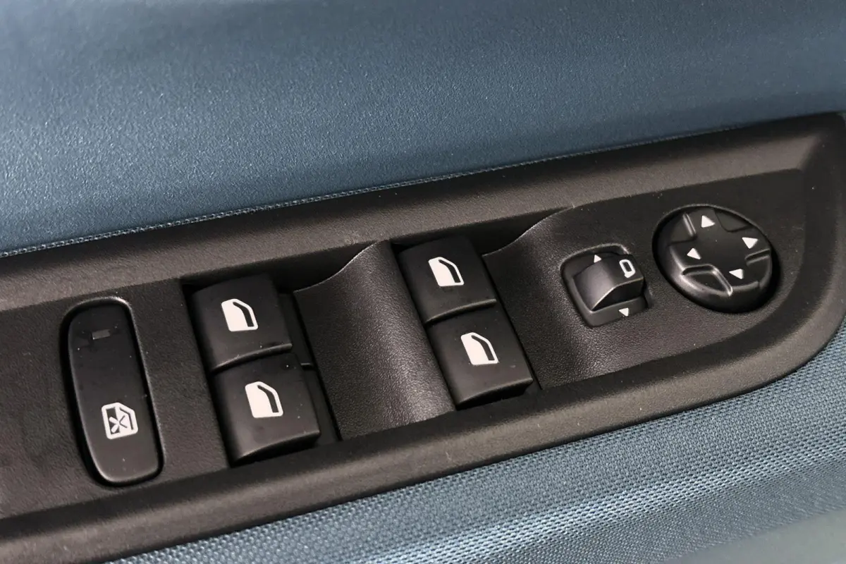 1.2 Hybrid ICON