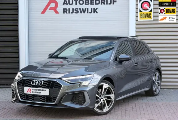 35 TFSI S-Line Pano/Matrix/AppleCarPlay
