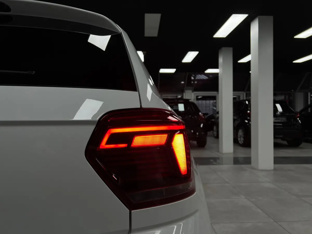 1.0 TSI Highline | Carplay|Cam |Leer|Virtual