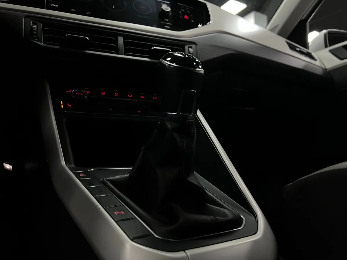 1.0 TSI Highline | Carplay|Cam |Leer|Virtual