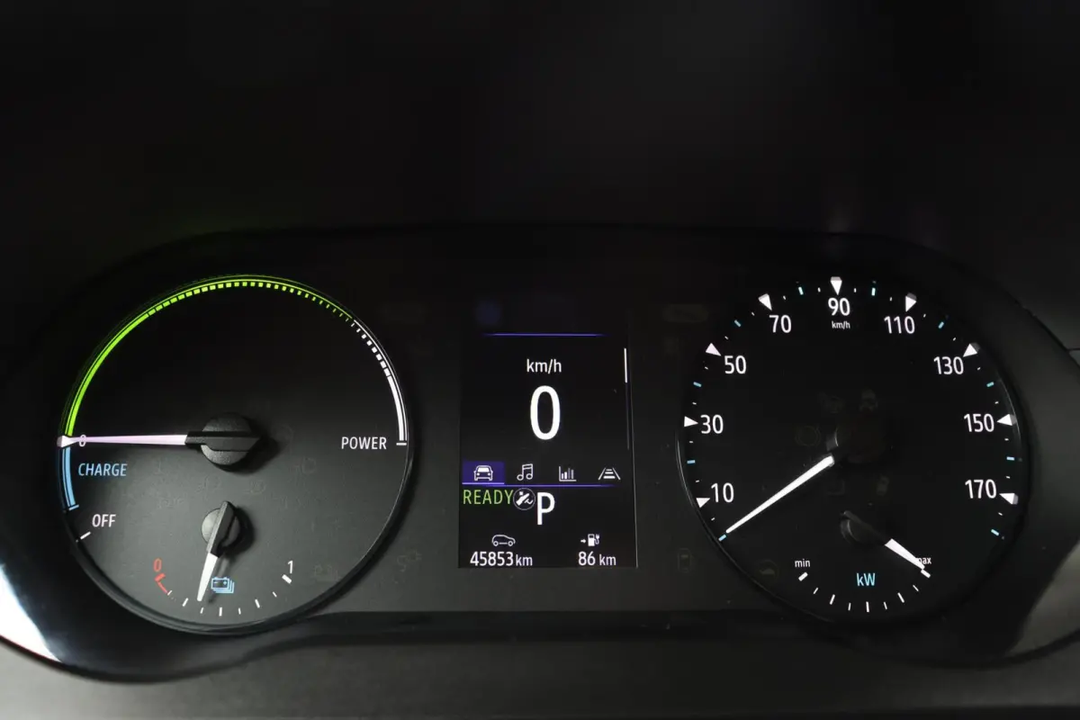 22 kW 44 kWh l CLIMA l CARPLAY l PDC
