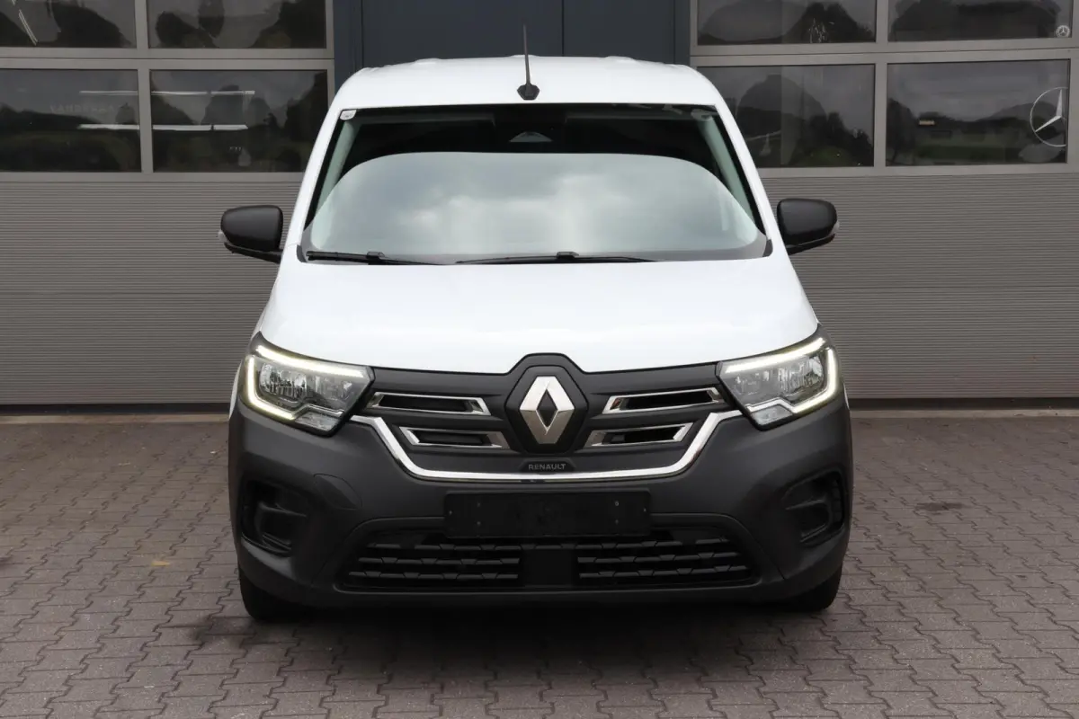 22 kW 44 kWh l CLIMA l CARPLAY l PDC