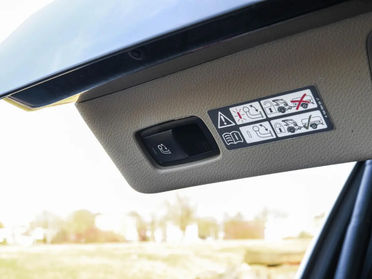 350 BlueTEC V6 | Panoramadak | LED | Luchtvering | Trekhaak | Camera | Stoelverwarming | Navigatie | Harman/Kardon | Dealeronderhouden