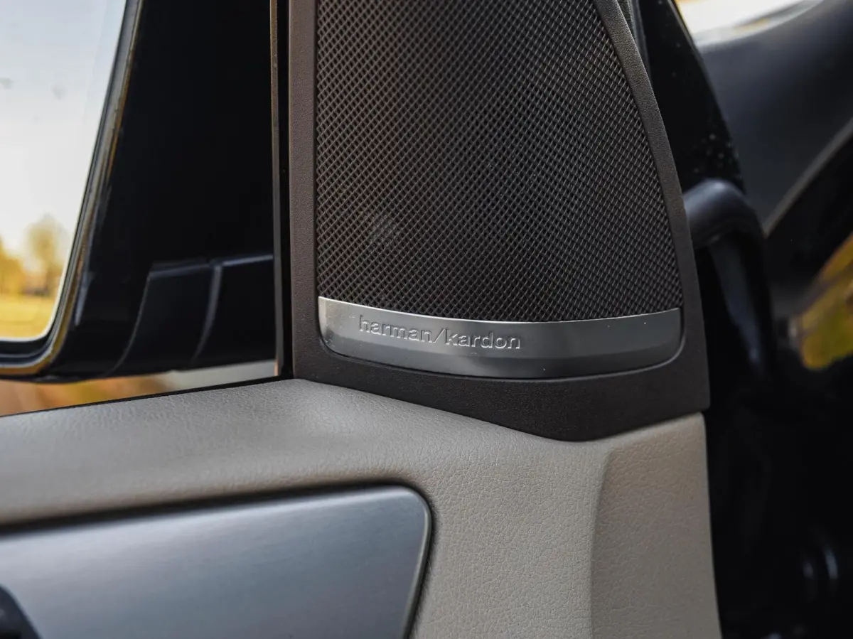 350 BlueTEC V6 | Panoramadak | LED | Luchtvering | Trekhaak | Camera | Stoelverwarming | Navigatie | Harman/Kardon | Dealeronderhouden