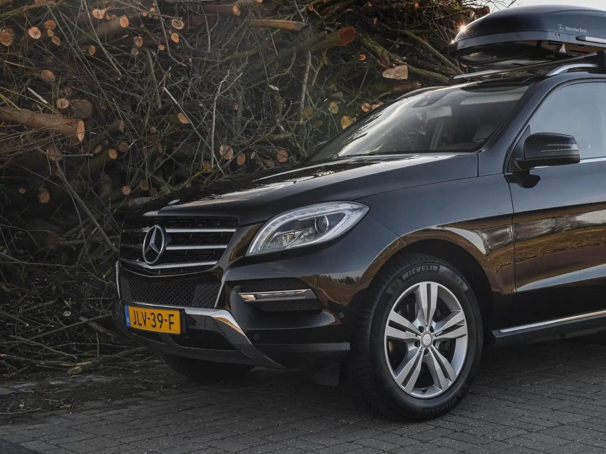 350 BlueTEC V6 | Panoramadak | LED | Luchtvering | Trekhaak | Camera | Stoelverwarming | Navigatie | Harman/Kardon | Dealeronderhouden