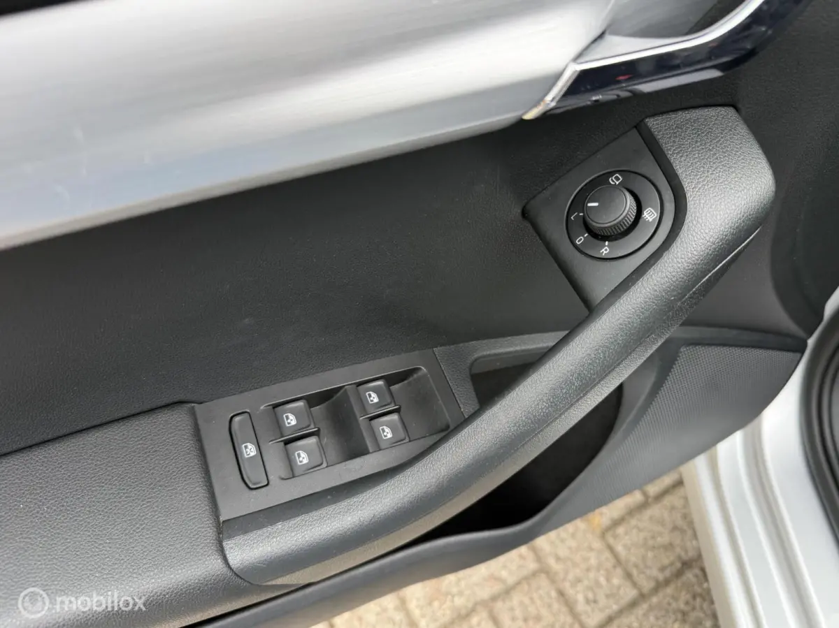 1.0 TSI Greentech Ambition AUTOMAAT