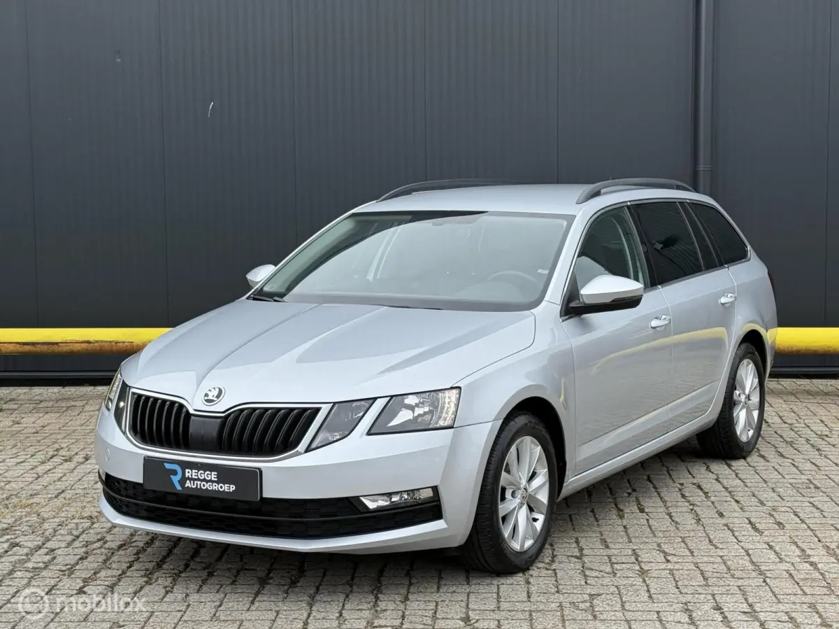 Škoda Octavia Combi 2018 Benzine Automatisch leasen