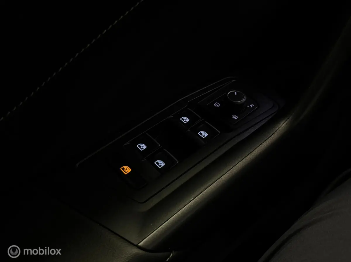 1.5 TSI 3x R-Line Panorama/Keyless/Black Style/Camera