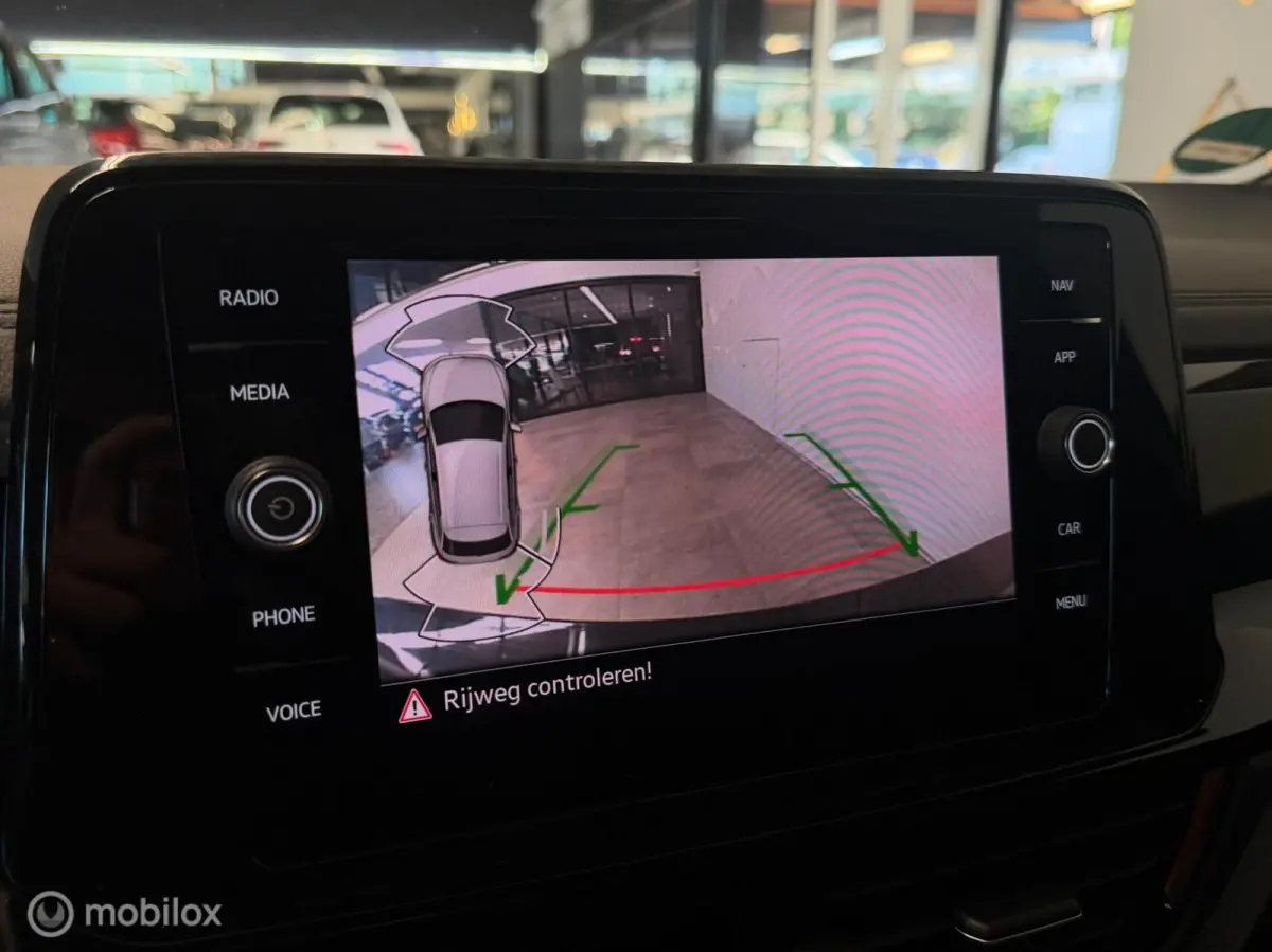 1.5 TSI 3x R-Line Panorama/Keyless/Black Style/Camera