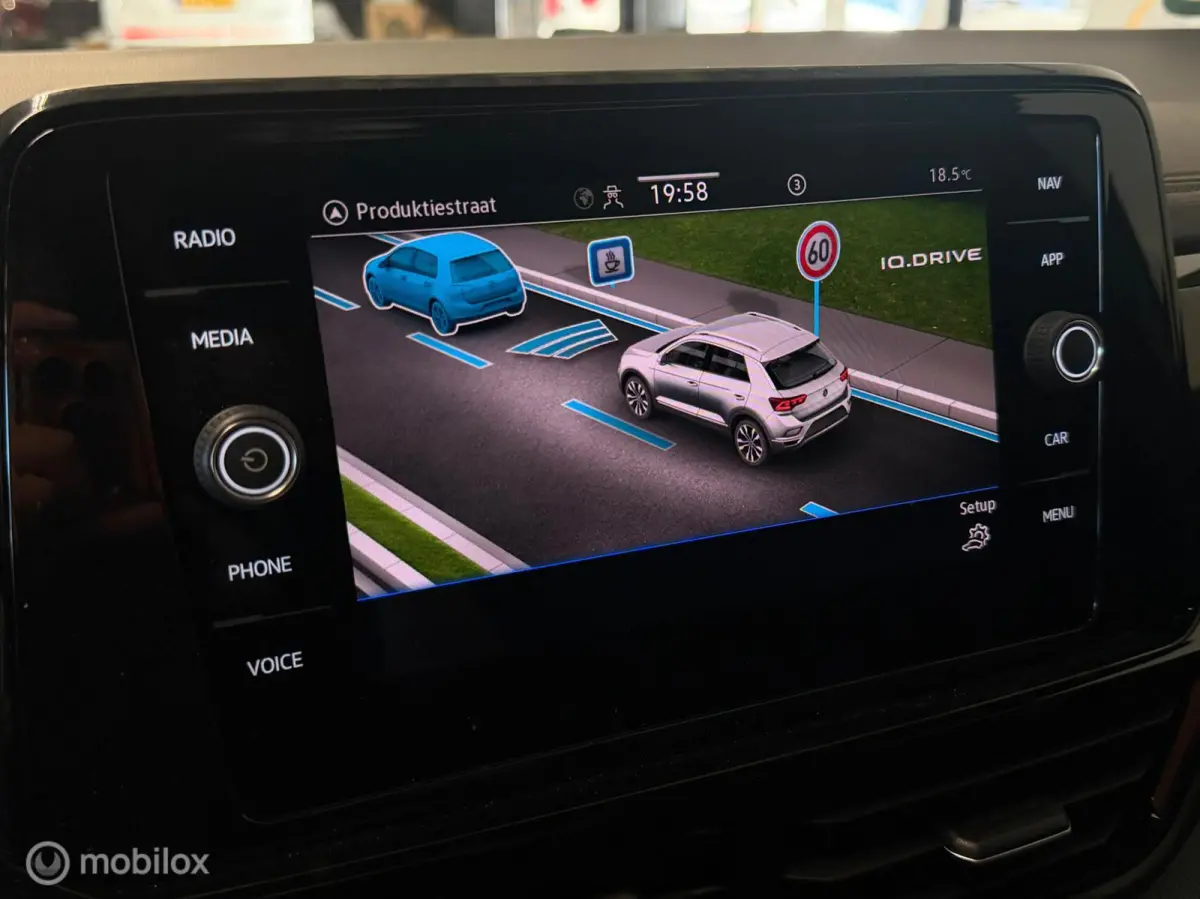 1.5 TSI 3x R-Line Panorama/Keyless/Black Style/Camera
