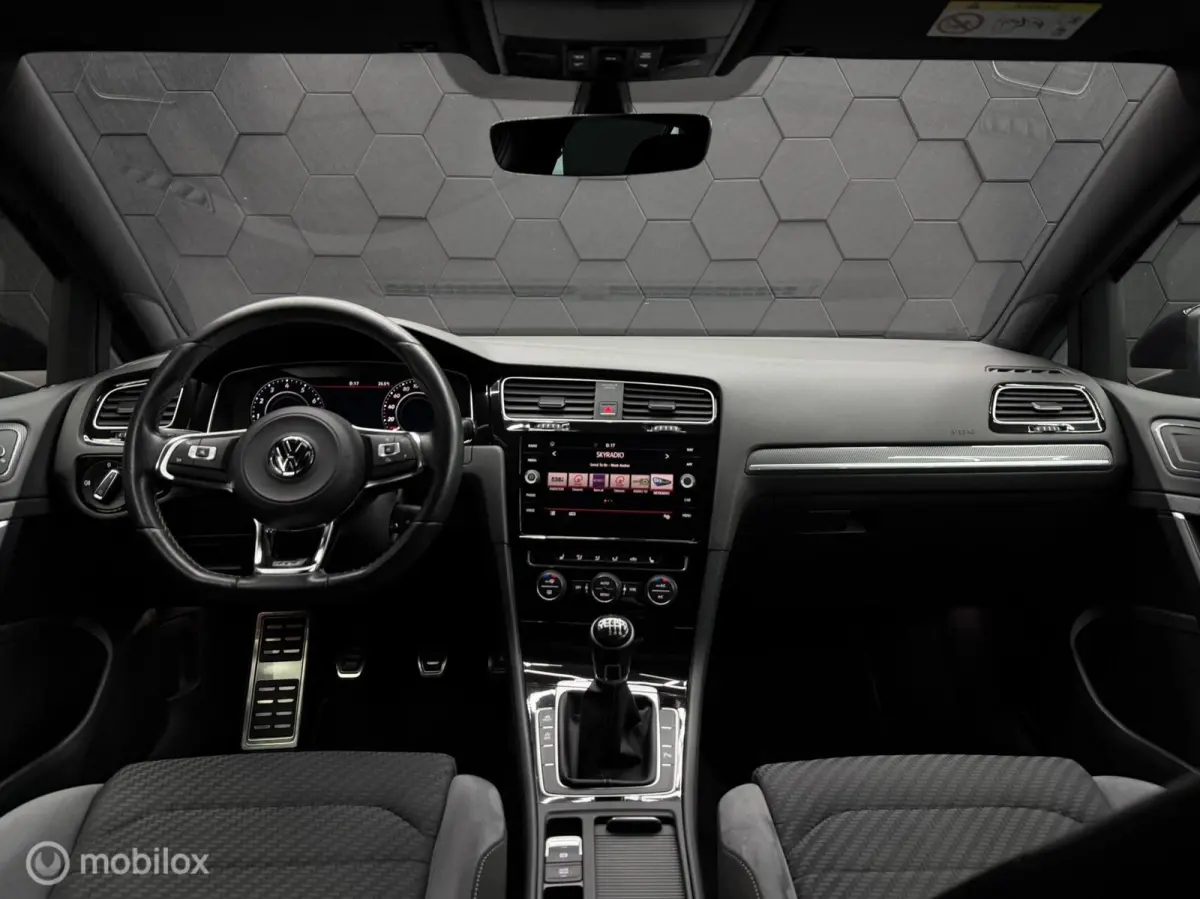 1.5 TSI 2X R line|PANO|VIRTUAL|PDC V+A