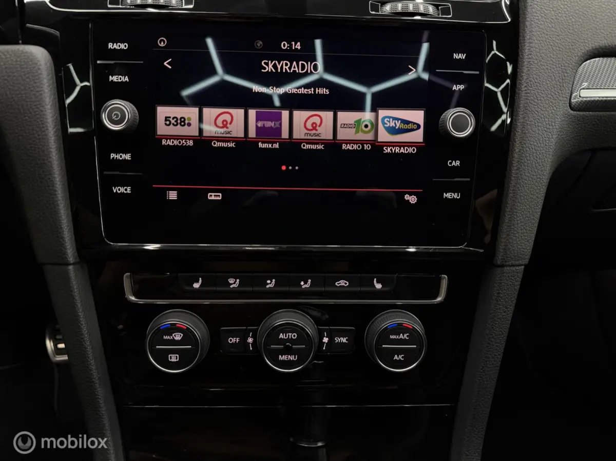 1.5 TSI 2X R line|PANO|VIRTUAL|PDC V+A