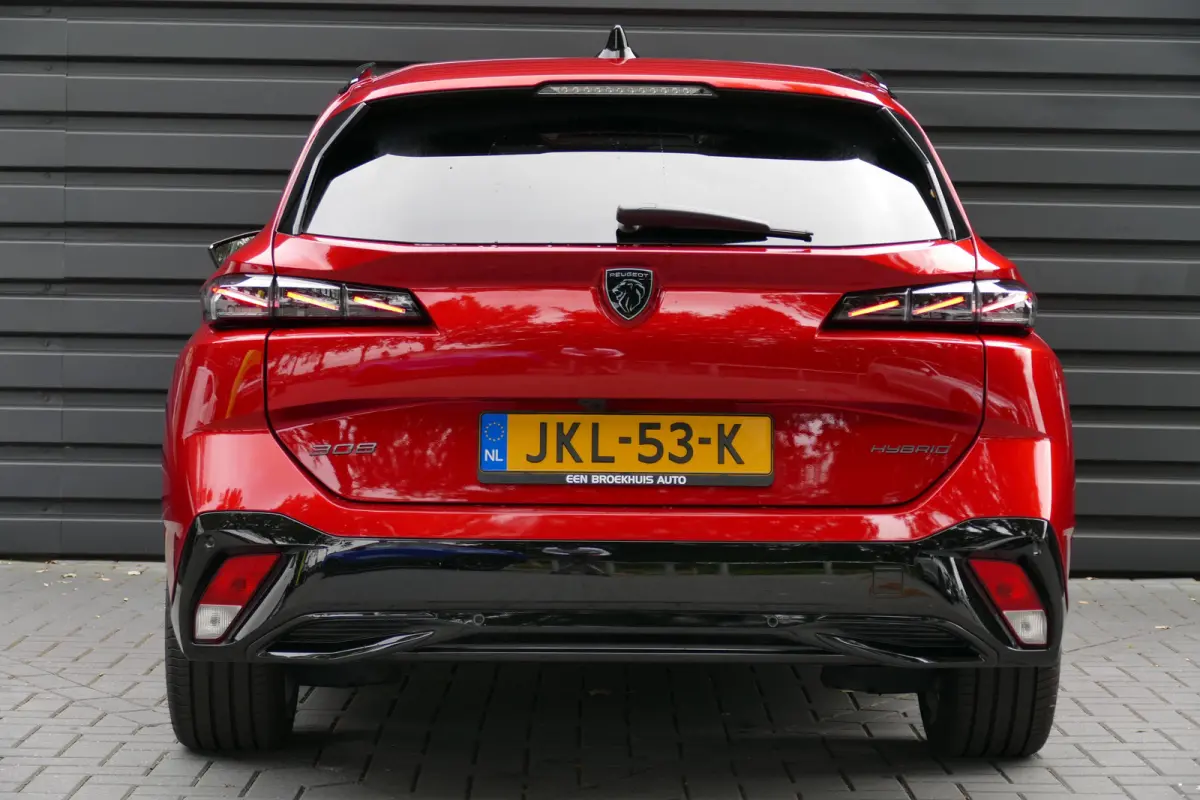 1.2 HYBRID 145PK GT AUTOMAAT / CAMERA V+A / KEYLESS / FULL-LED / 18"LMV / ELEKTR. ACHTERKLEP / NAVI / CLIMA / PDC / DAB / BLUETOOTH / ADAPT. CRUISECONTROL / 1E EIGENAAR / SCHITTERENDE STAAT 