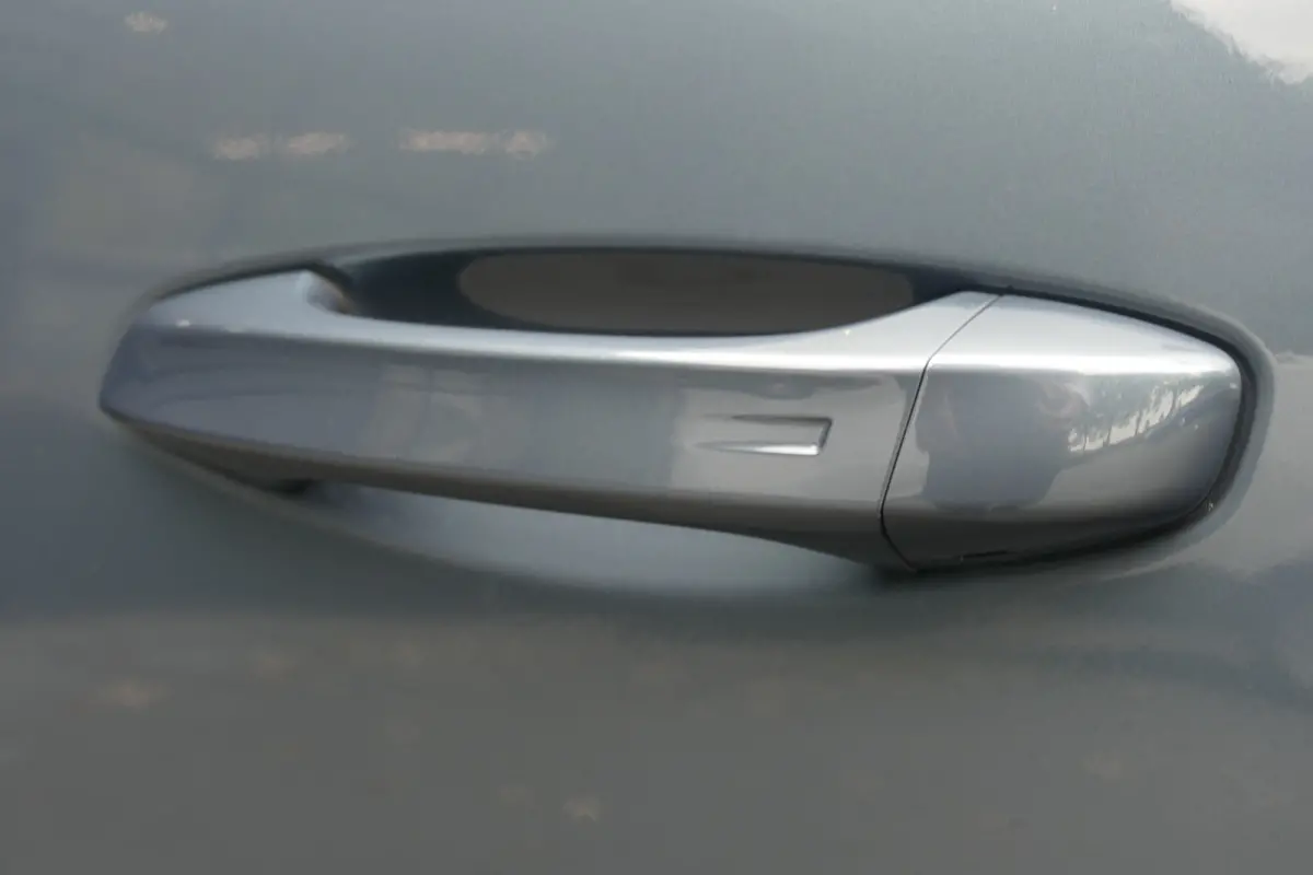 1.6 PLUG-IN HYBRID 195PK GT AUTOMAAT / CAMERA V+A / MASSAGESTOEL / KEYLESS / FULL-LED / 18"LMV / ELEKTR. ACHTERKLEP / 8 JAAR GARANTIE / WINTERPAKKET / ALCANTARA / NIEUW MODEL / NAVI / CLIMA 
