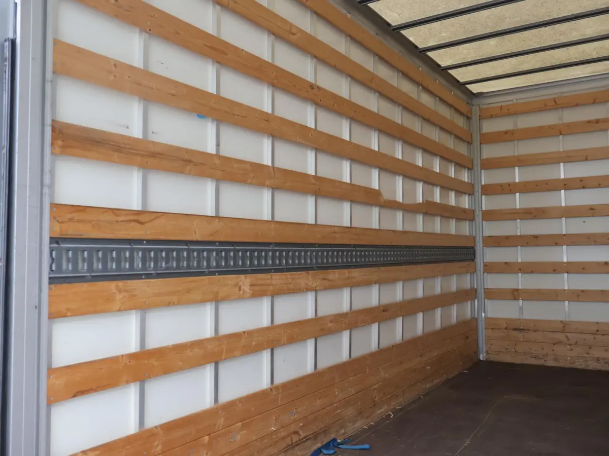 2.2D 140 PK L4 MEUBELBAK + LAADKLEP | CRUISE | AIRCO | 420 CM LAADBAK