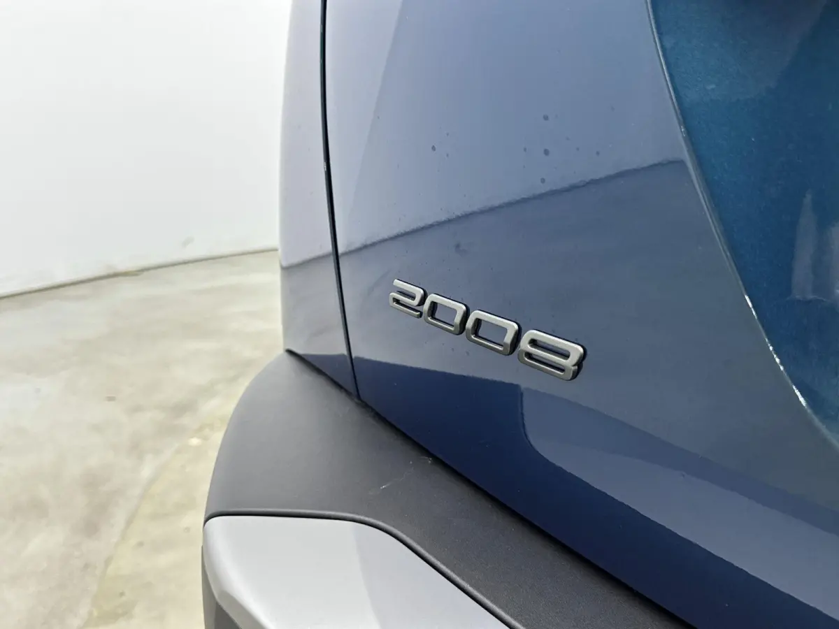 1.2 Hybrid 145 Allure | Voorraad deal | Dodehoekdetectie | Navigatie | Camera | Keyless entry |