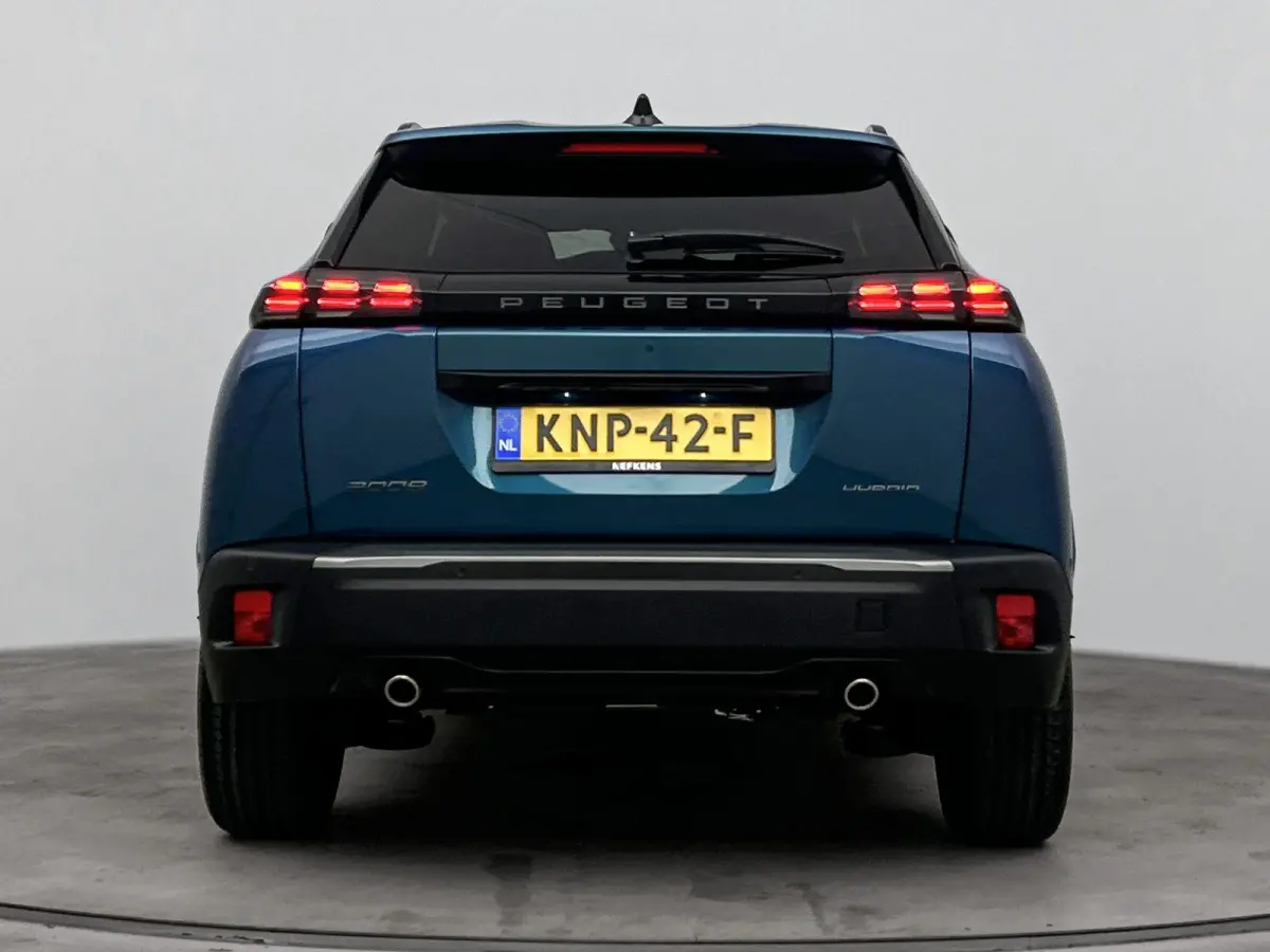 1.2 Hybrid 145 Allure | Voorraad deal | Dodehoekdetectie | Navigatie | Camera | Keyless entry |