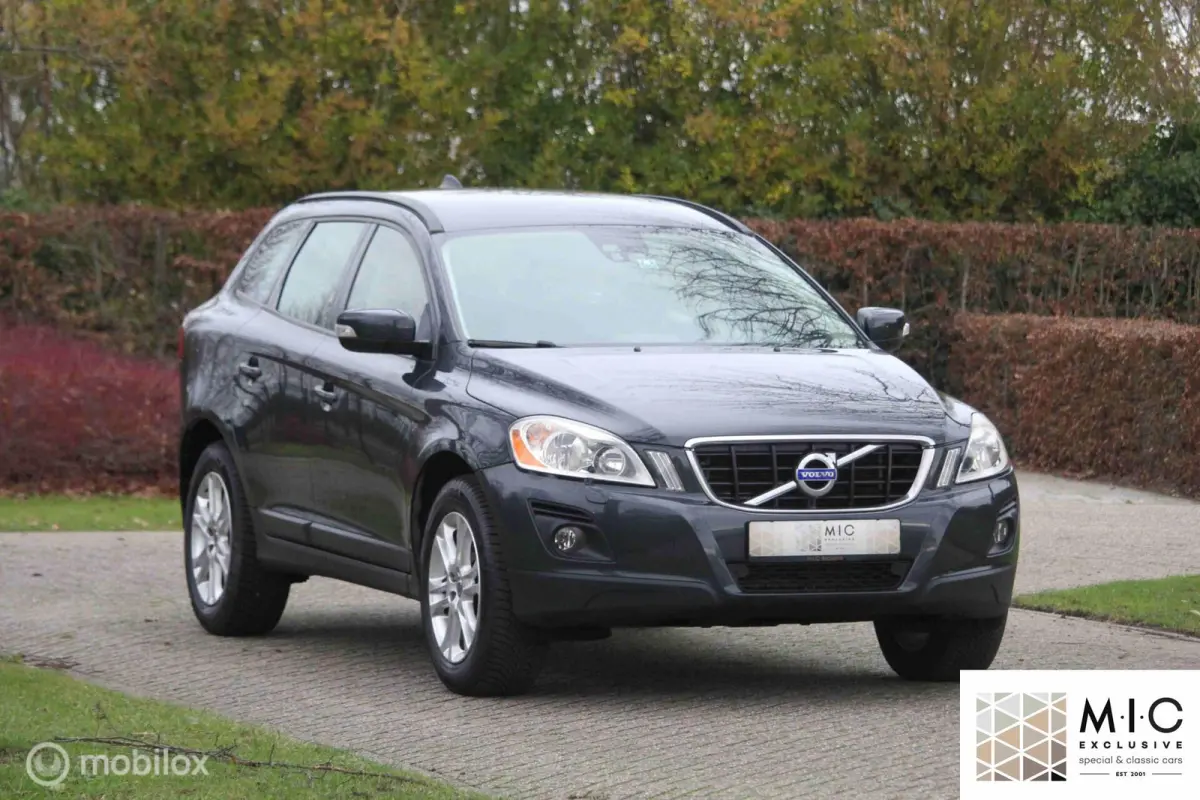 3.0 T6 Momentum | Zwitserse btw auto | Inr. mog.