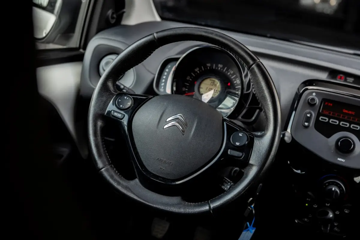 1.0 VTi Feel | LED | Airco | Buitensp Verw