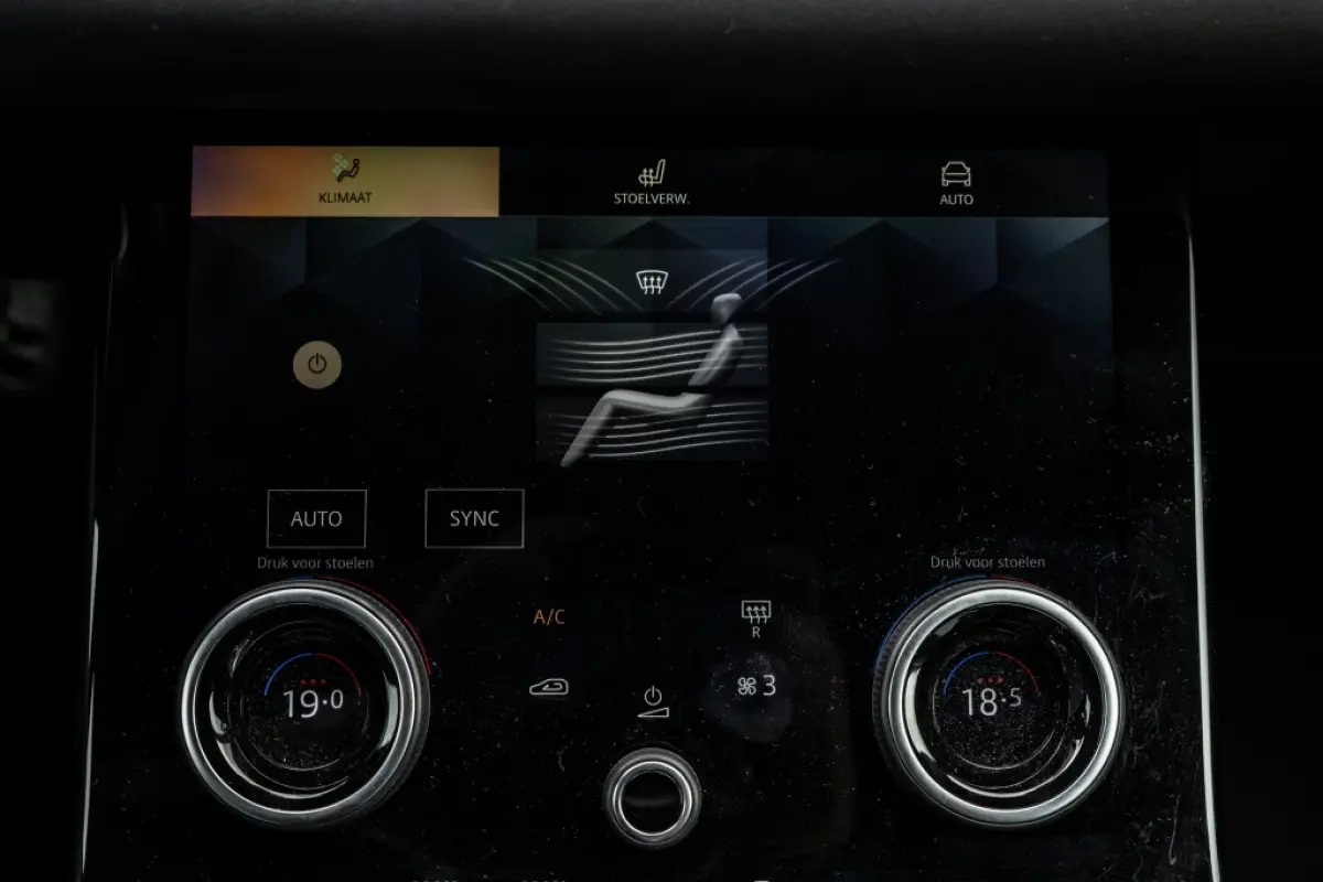 1.5 P300e AWD R-Dynamic HSE