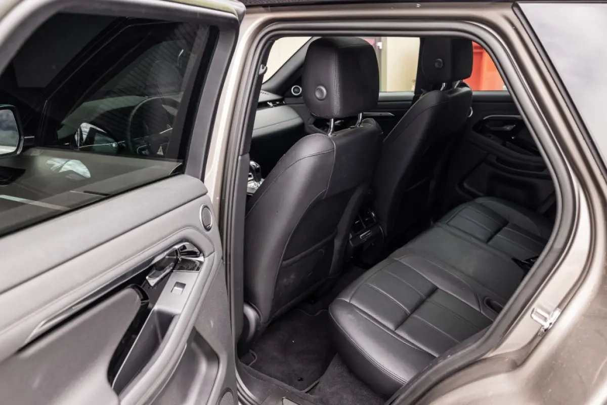 1.5 P300e AWD R-Dynamic HSE