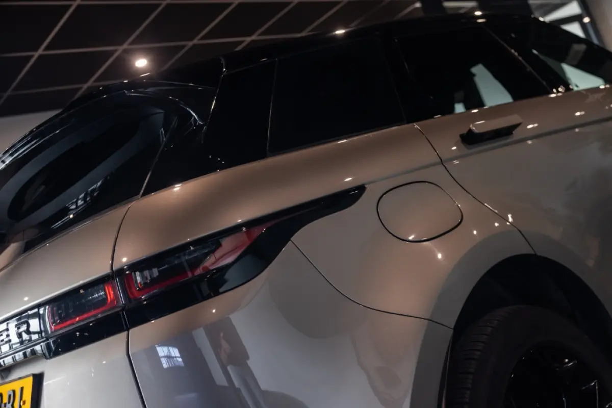 1.5 P300e AWD R-Dynamic HSE