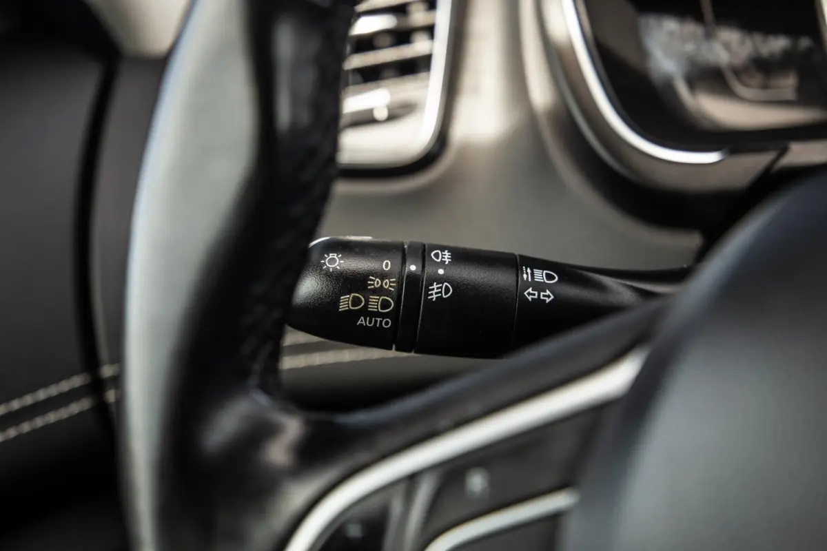 1.3 TCe Intens CARPLAY / CRUISE CONTROLE / LED / CLIMATE CONTROLE