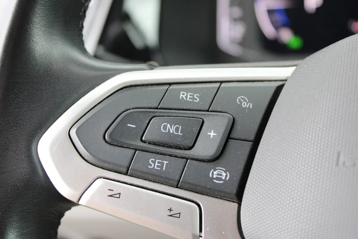 L2 Highline 2.0TDI 150PK DSG Automaat Airco | Camera | LM Velgen | Navi | Cruise control | Full LED | Virtual cokpit | Betimmering