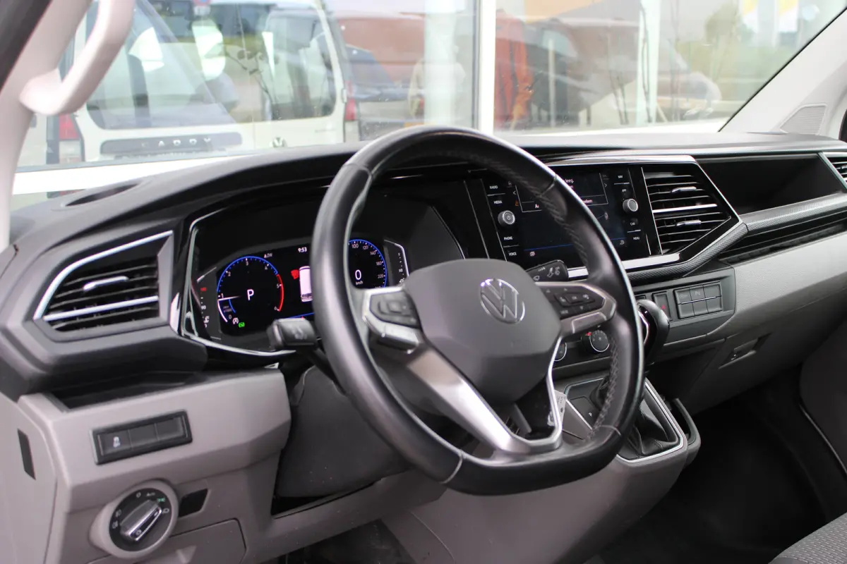 L2 Highline 2.0TDI 150PK DSG Automaat Airco | Camera | LM Velgen | Navi | Cruise control | Full LED | Virtual cokpit | Betimmering