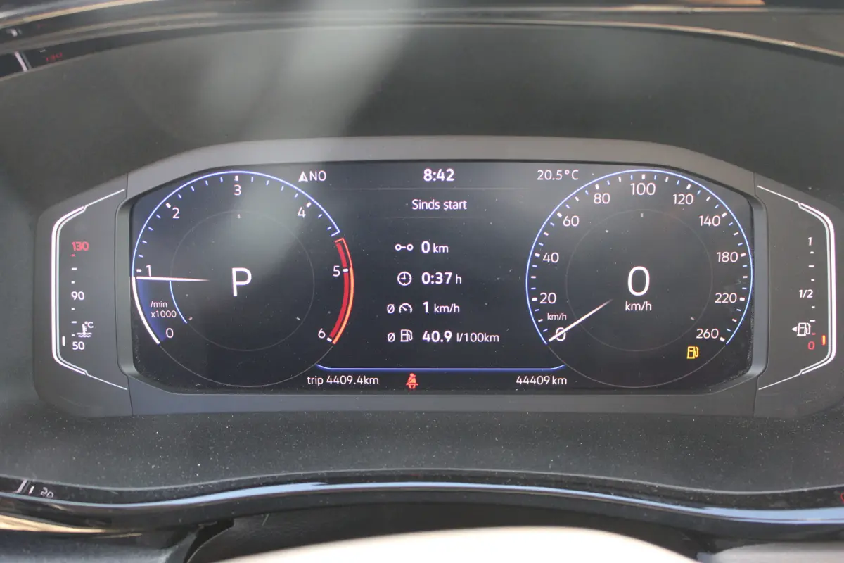 L2 Highline 2.0TDI 150PK DSG Automaat Airco | Camera | LM Velgen | Navi | Cruise control | Full LED | Virtual cokpit | Betimmering