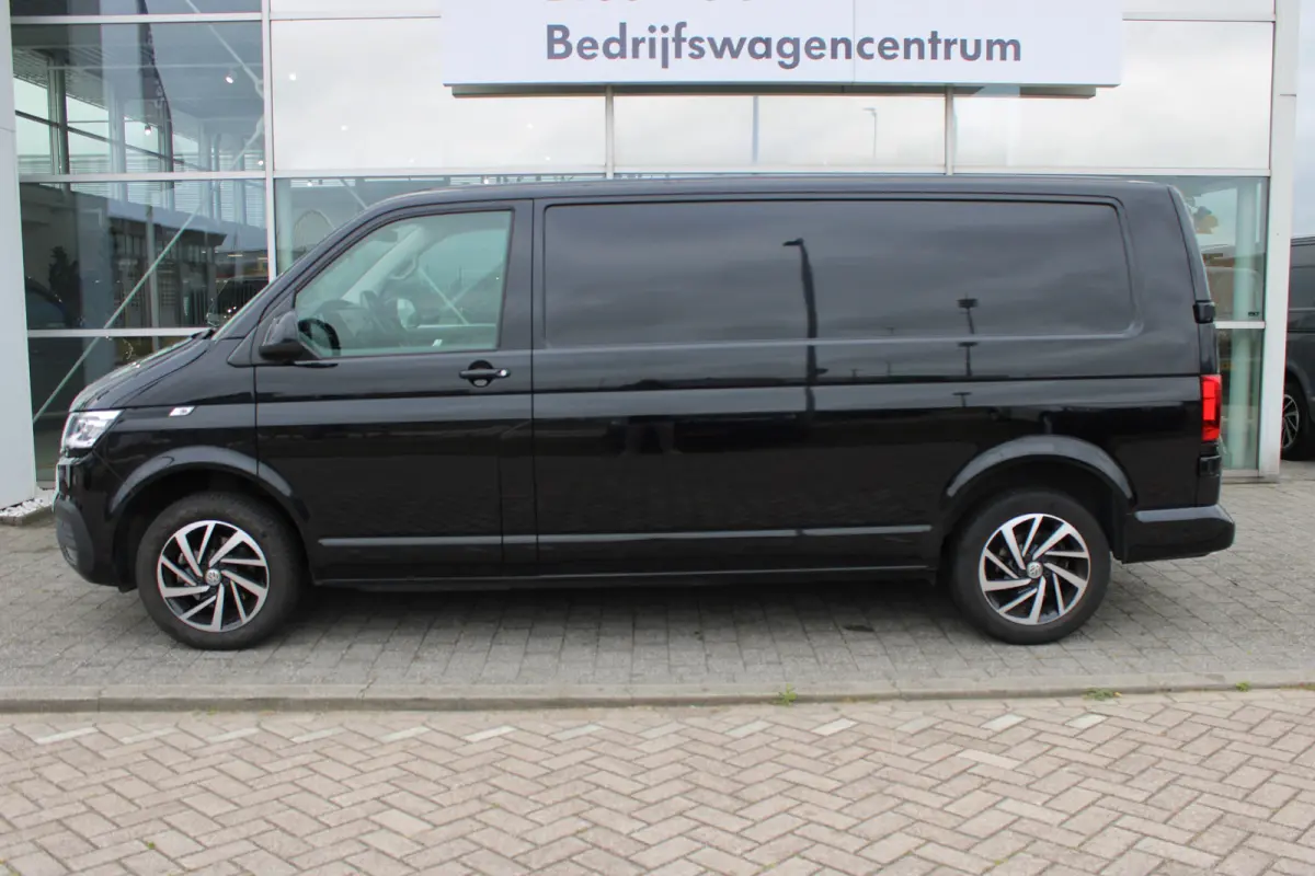 L2 Highline 2.0TDI 150PK DSG Automaat Airco | Camera | LM Velgen | Navi | Cruise control | Full LED | Virtual cokpit | Betimmering