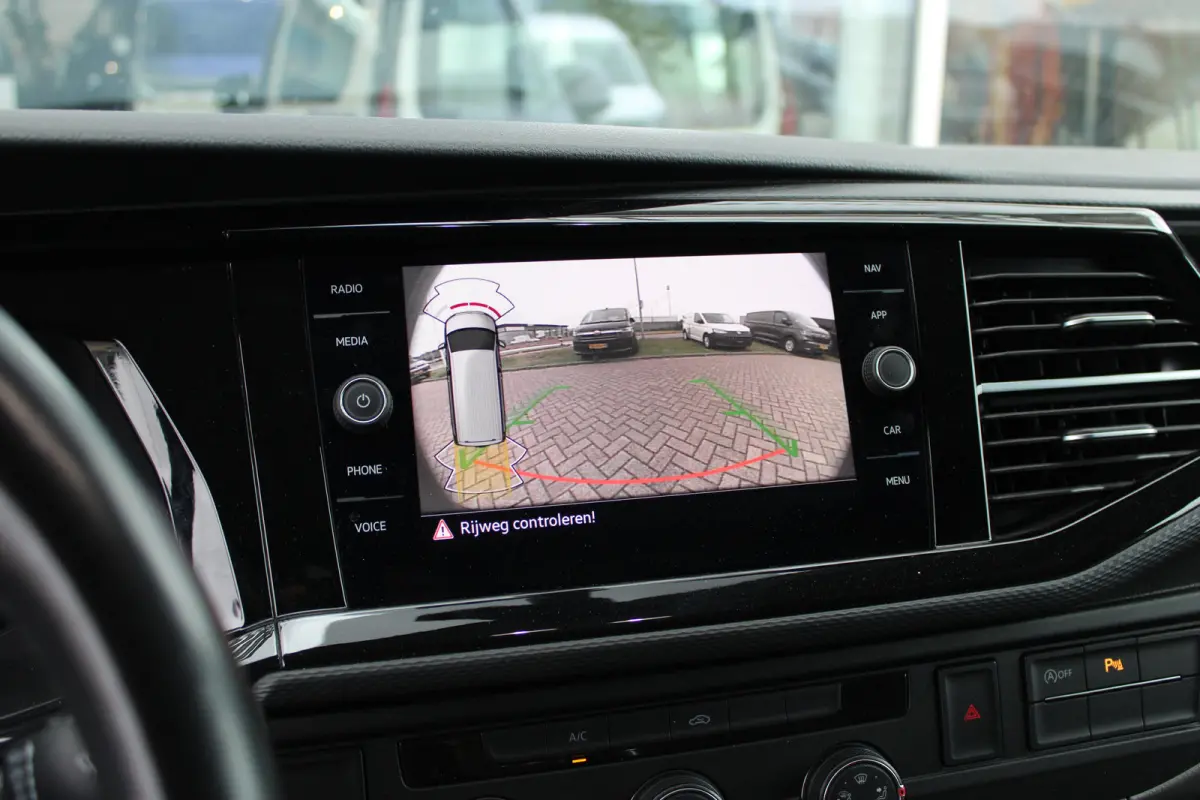 L2 Highline 2.0TDI 150PK DSG Automaat Airco | Camera | LM Velgen | Navi | Cruise control | Full LED | Virtual cokpit | Betimmering