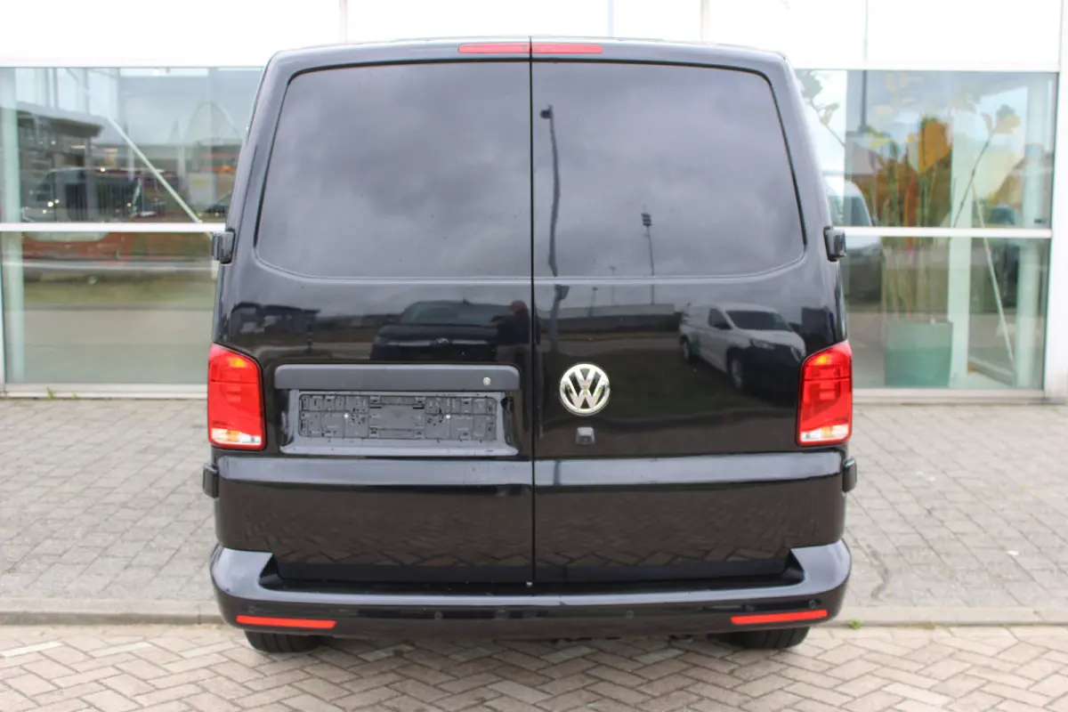 L2 Highline 2.0TDI 150PK DSG Automaat Airco | Camera | LM Velgen | Navi | Cruise control | Full LED | Virtual cokpit | Betimmering