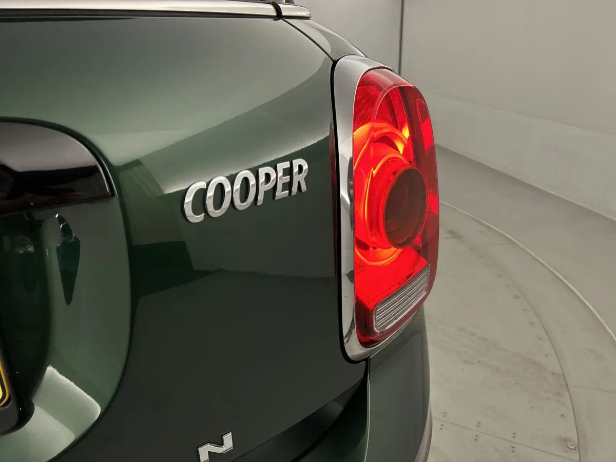 Mini 1.5 136 PK Cooper Salt Climate/Navi/Park.sens V/A/LED