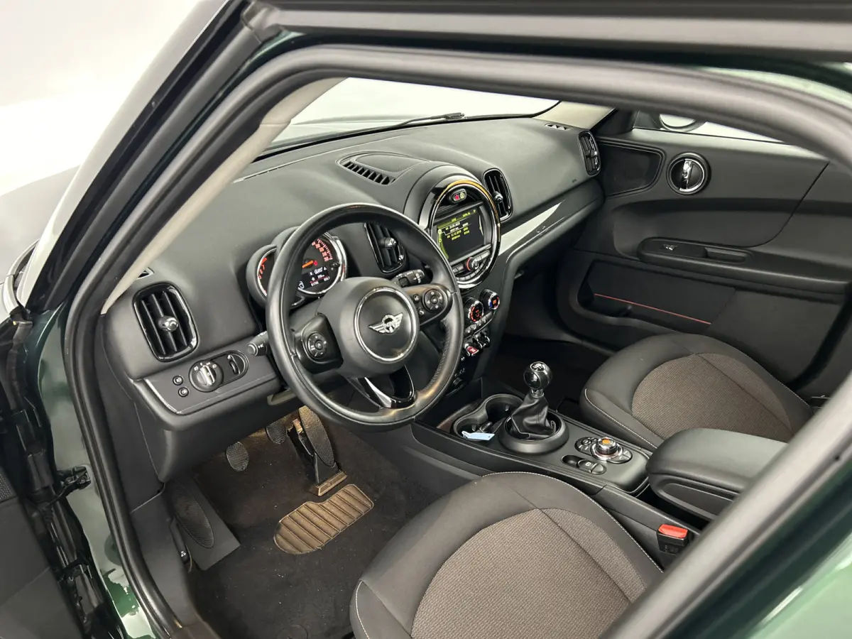 Mini 1.5 136 PK Cooper Salt Climate/Navi/Park.sens V/A/LED
