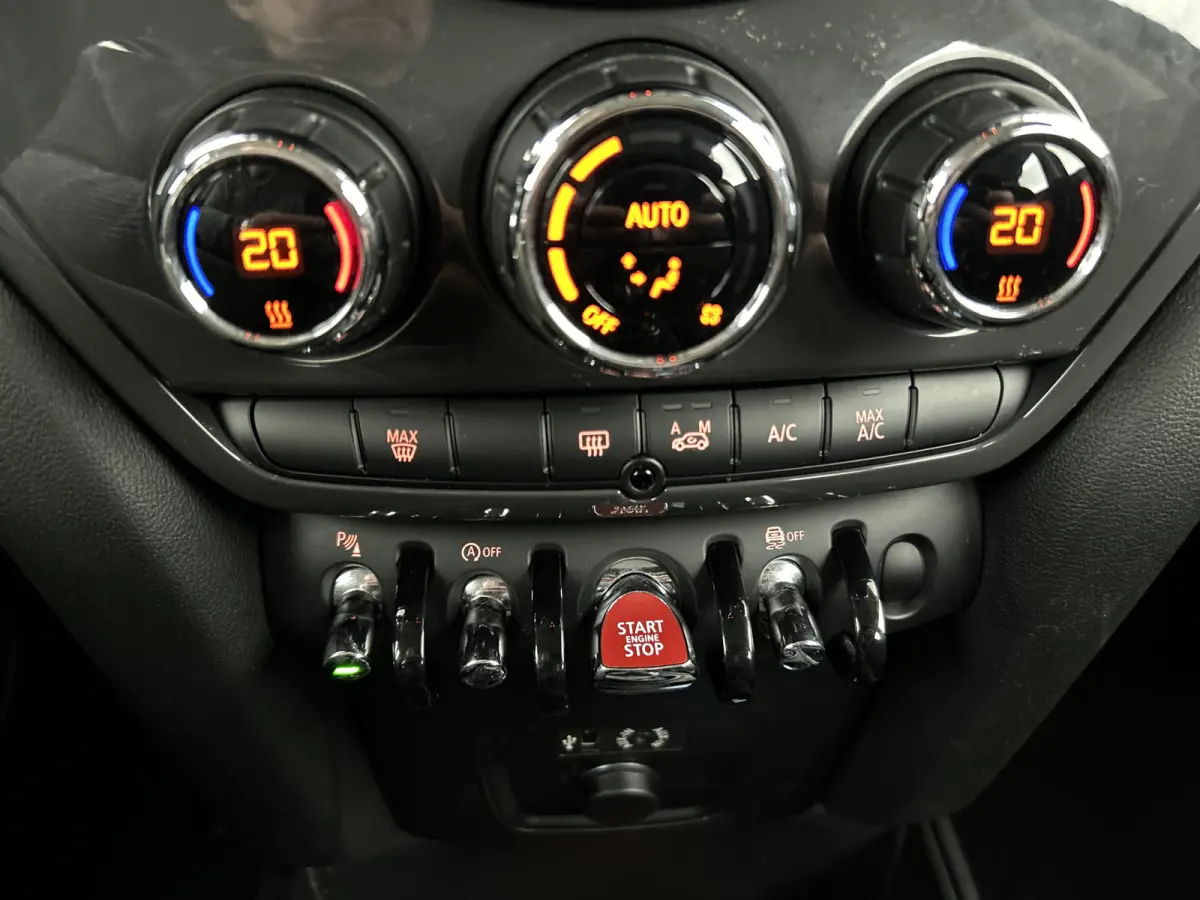 Mini 1.5 136 PK Cooper Salt Climate/Navi/Park.sens V/A/LED