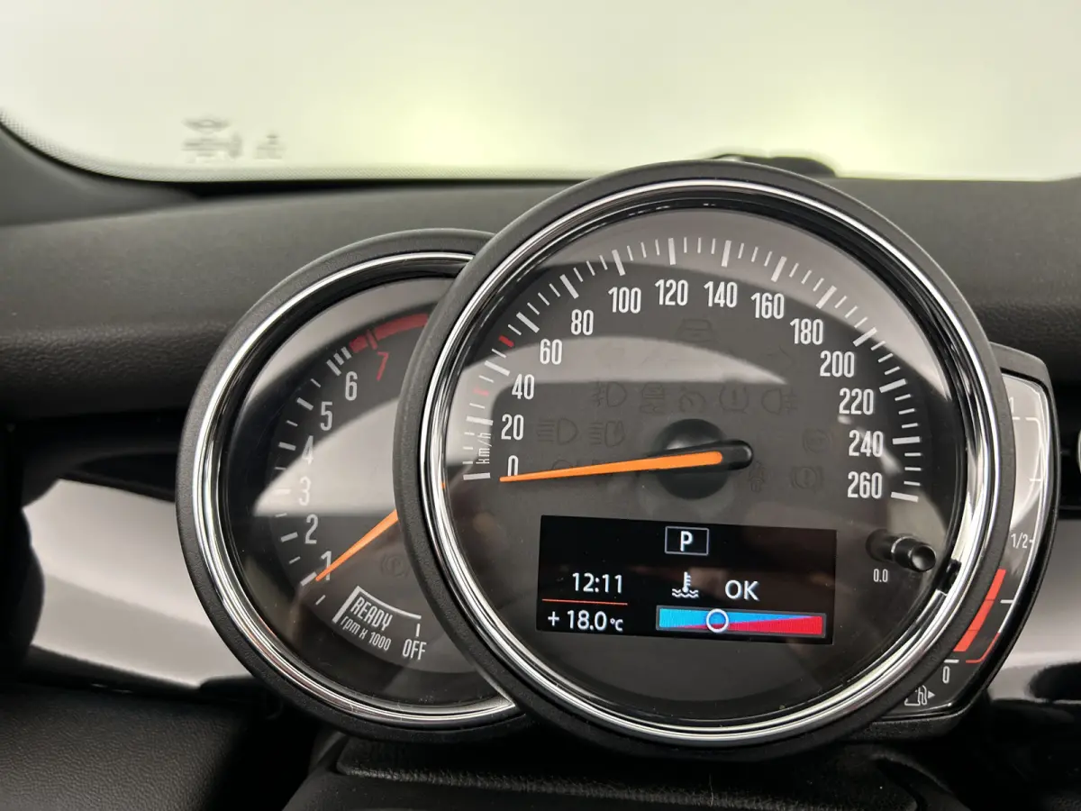 Mini 1.5 Camden/Leder/Carplay/LED/Clima/Navi