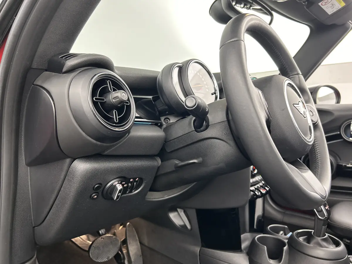 Mini 1.5 Camden/Leder/Carplay/LED/Clima/Navi