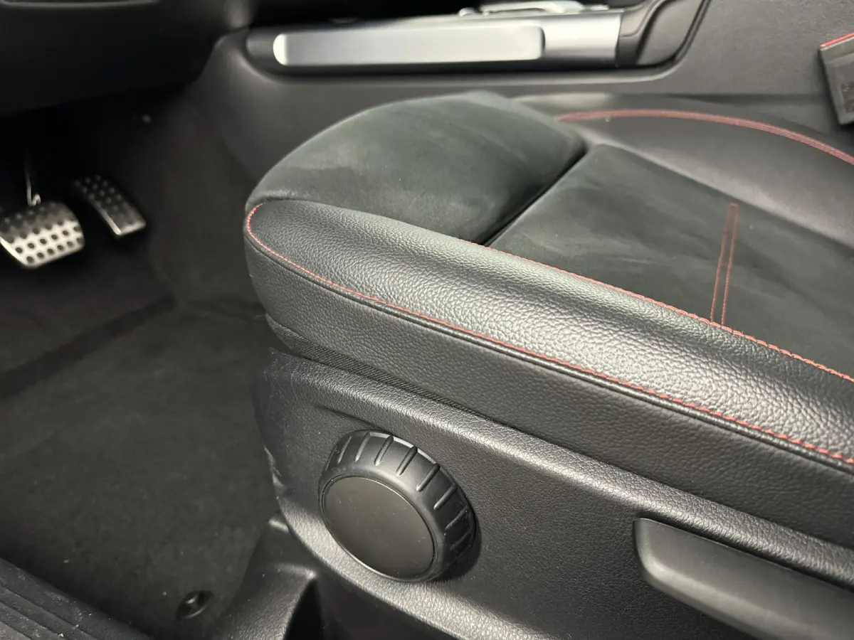 AMG Business Solution Pano-dak/Dodehoek/Carplay/19'LMV