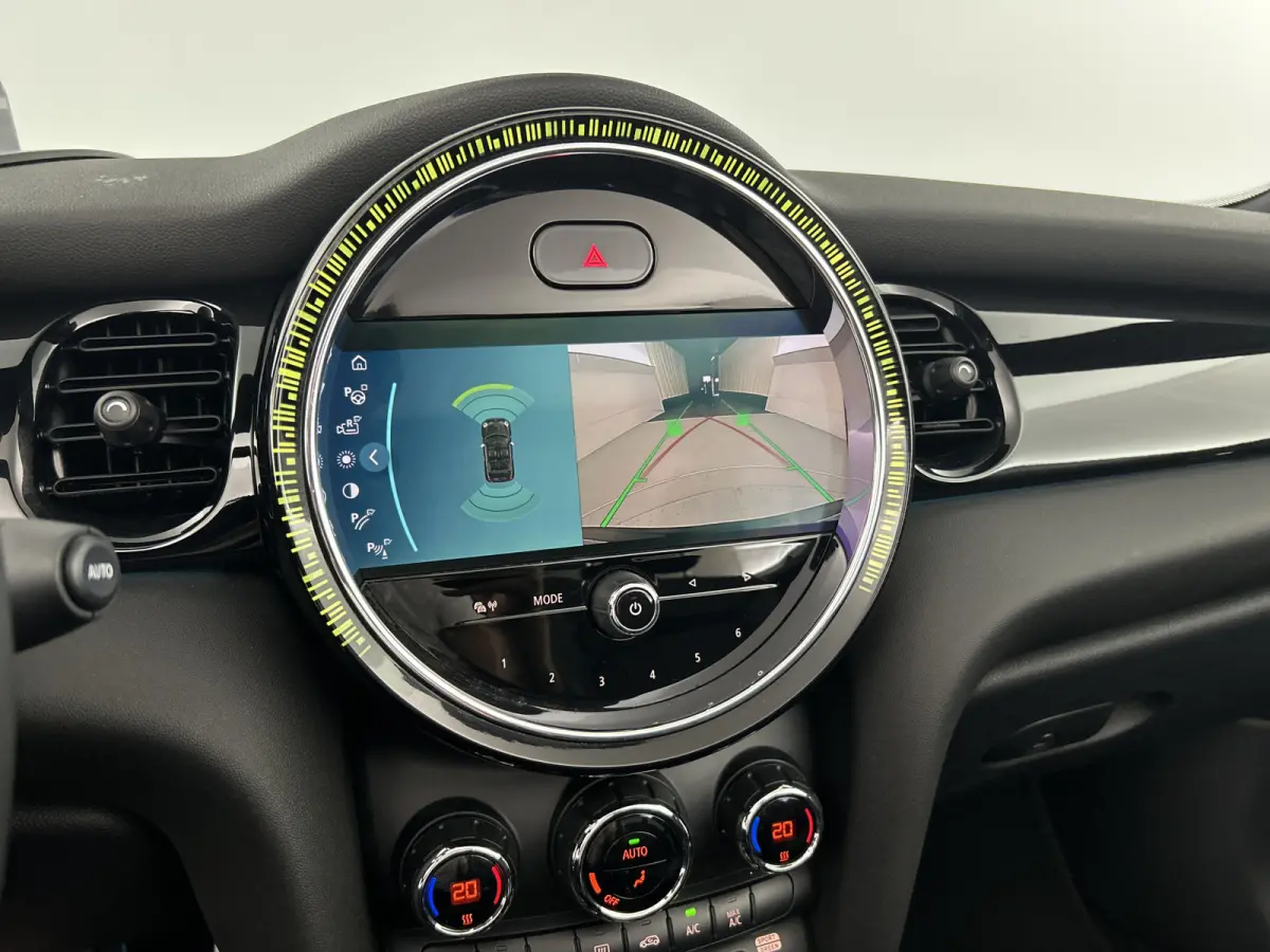 1.5 John Works Camera/Yours-Leder/Head-Up Display/Keyless