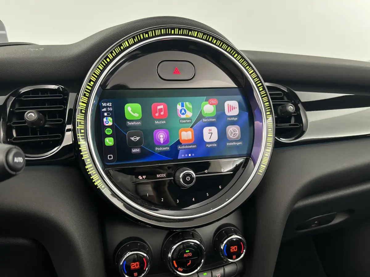 1.5 John Works Camera/Yours-Leder/Head-Up Display/Keyless