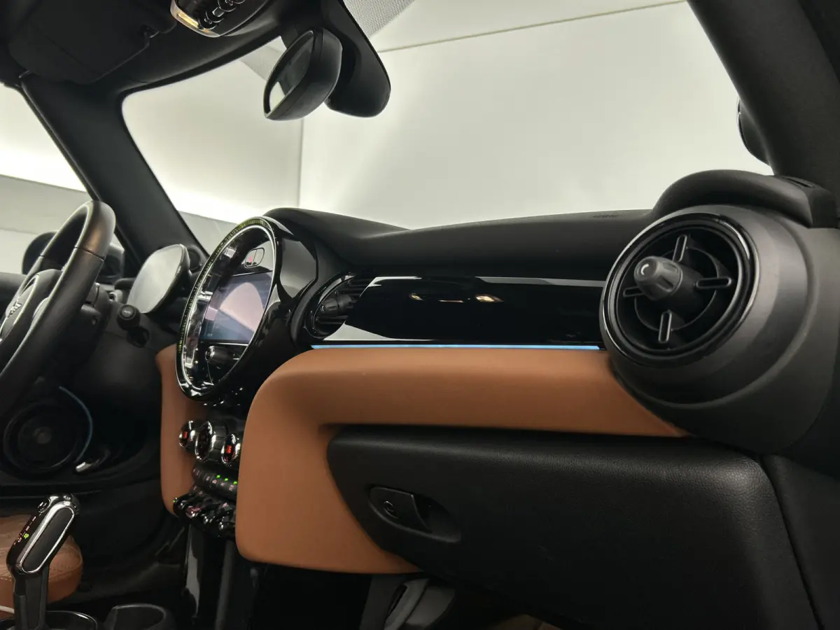 1.5 Premium plus Leder/Head-up Display/Camera/Carplay